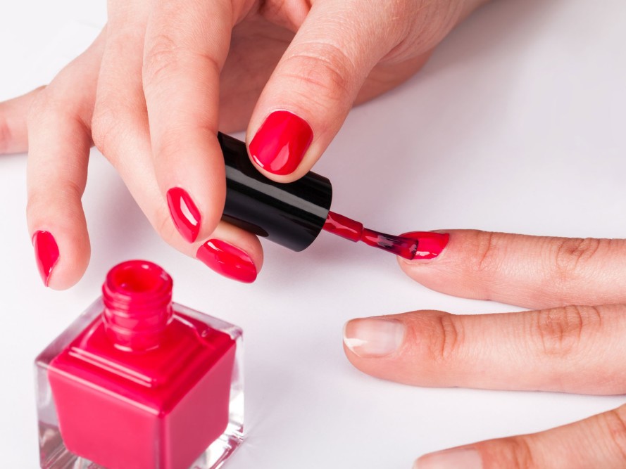 nail polishes, nail polish, nail polish chemicals, TPHP, nail polish TPHP, Environmental Working Group, Duke University,